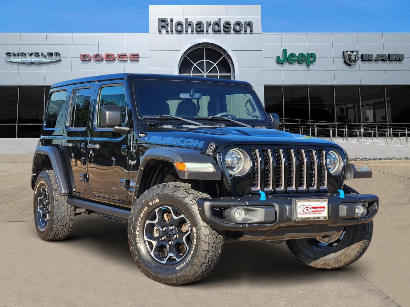 Used 2023 Jeep Wrangler Unlimited Rubicon 4xe w/ Steel Bumper Group AWD/4WD image 1