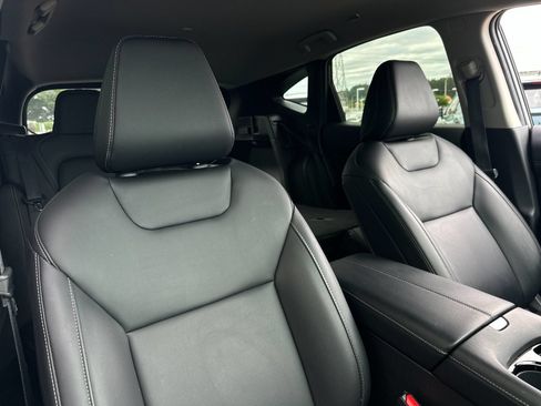 Used 2025 Nissan Murano SV AWD/4WD image 16