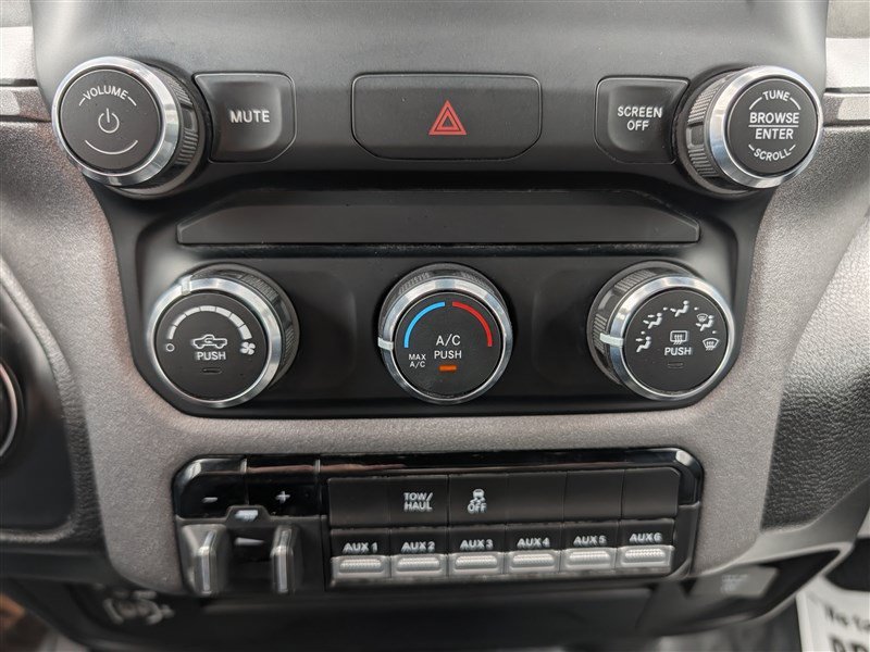 Used 2024 RAM 2500 Tradesman w/ Chrome Appearance Group AWD/4WD image 28
