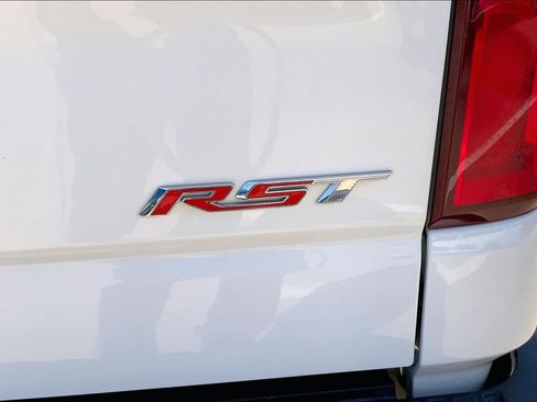 Used 2021 Chevrolet Silverado 1500 RST w/ Z71 Off-Road Package AWD/4WD image 10