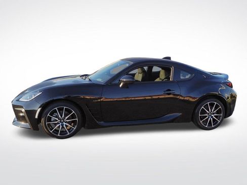Used 2024 Toyota GR86 RWD image 4