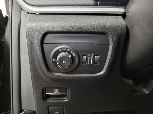 Used 2023 Jeep Grand Cherokee Limited w/ Trailer Tow Prep Group (B) AWD/4WD image 13
