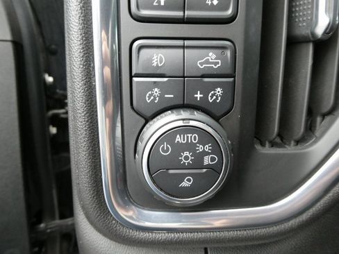 Used 2021 Chevrolet Silverado 3500 LTZ image 25