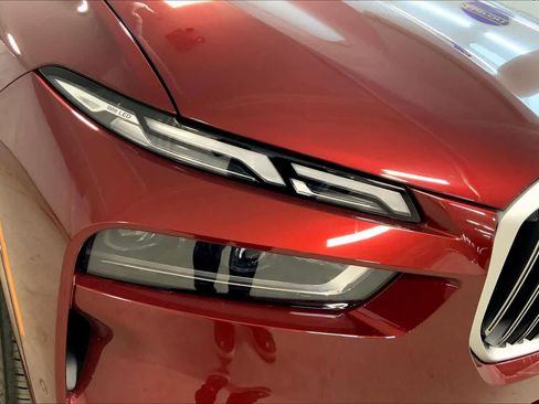 New 2026 BMW X7 xDrive40i w/ Premium Package image 13