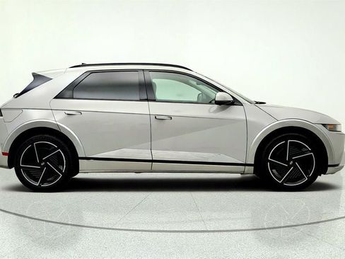 Used 2025 Hyundai Ioniq 5 Limited AWD/4WD image 4