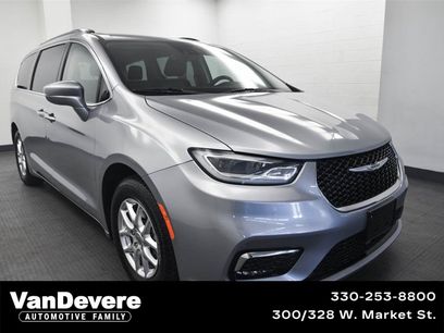 Used 2021 Chrysler Pacifica Touring-L