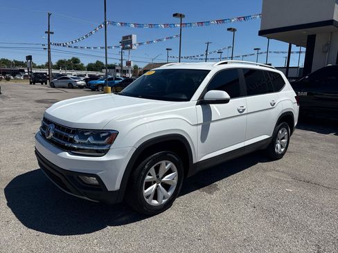 Used 2018 Volkswagen Atlas SE FWD image 2