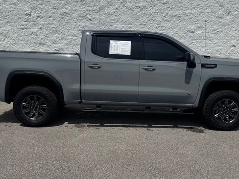 Used 2024 GMC Sierra 1500 AT4X image 2