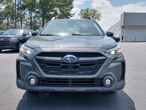 Used 2023 Subaru Outback Premium AWD/4WD image 10