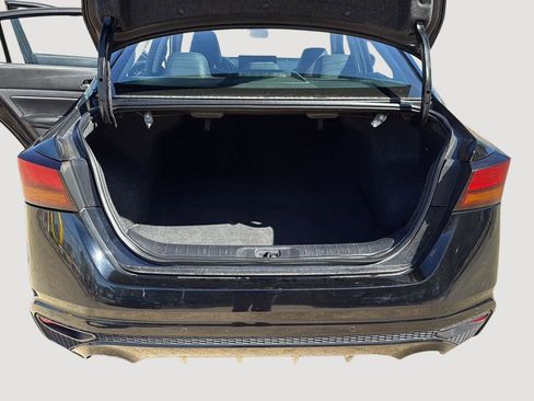 Used 2023 Nissan Altima 2.5 SL image 23