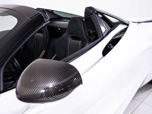 Used 2021 McLaren 720S Performance RWD image 16