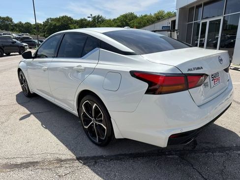 Used 2024 Nissan Altima 2.5 SR w/ SR Premium Package AWD/4WD image 5