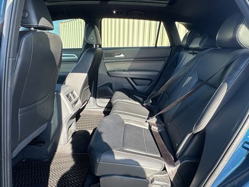 Used 2023 Volkswagen Atlas Cross Sport SEL R-Line image 10