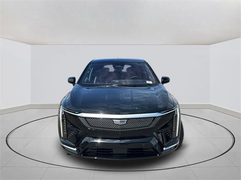 New 2025 Cadillac Optiq Luxury 1 image 2