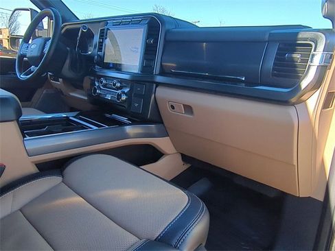 Used 2024 Ford F450 Lariat w/ Lariat Ultimate Package image 35