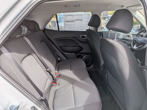 New 2026 Hyundai Venue SE image 28