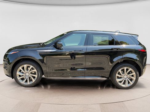 New 2026 Land Rover Range Rover Evoque Hoxton AWD/4WD image 2