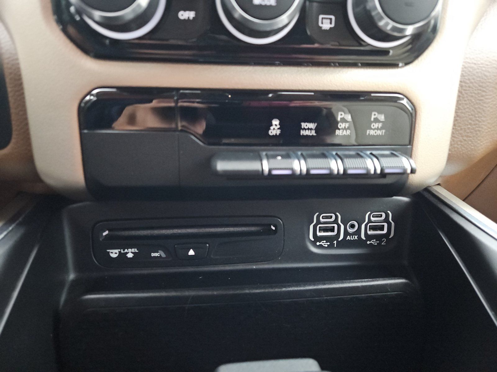 Used 2019 RAM 1500 Laramie RWD image 28