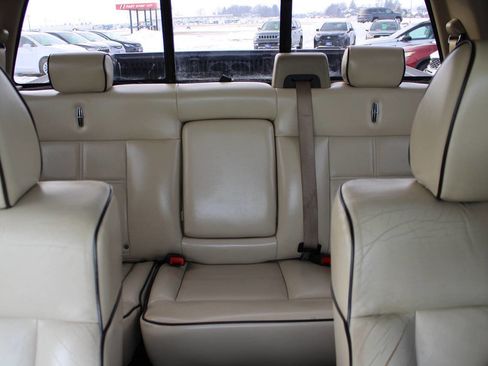 Used 2007 Lincoln Mark LT 4x4 image 15