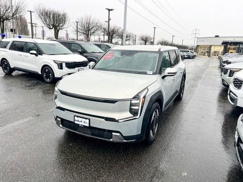 New 2026 Kia EV9 Light image 4