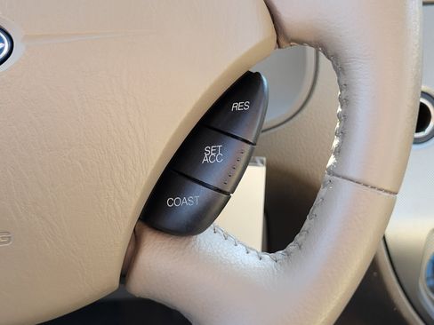 Used 2007 Ford Focus SES image 23