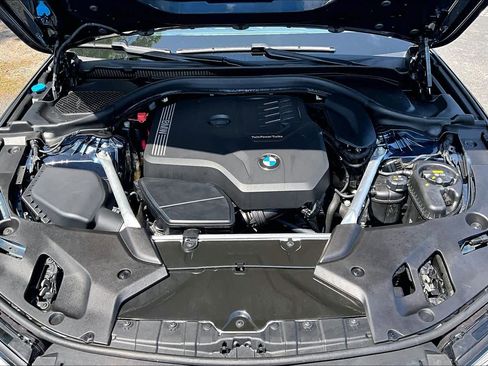 Certified 2023 BMW 530i w/ Premium Package image 32