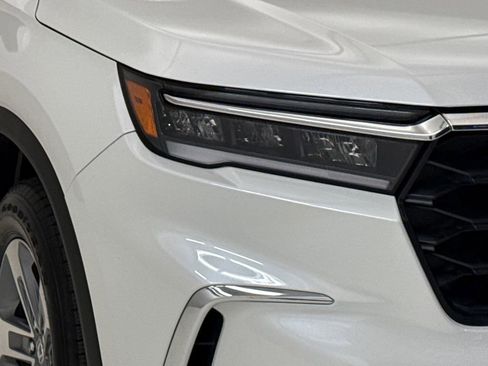 Certified 2025 Honda Pilot EX-L image 5