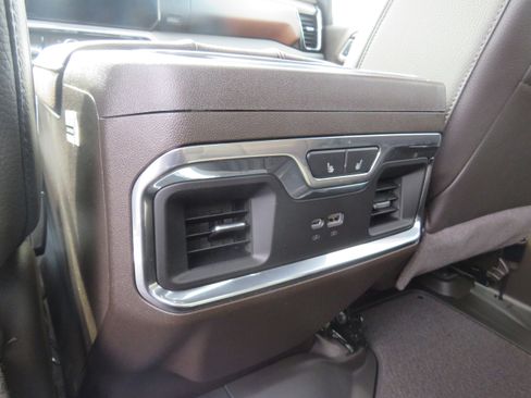 New 2026 GMC Sierra 2500 Denali w/ Denali Reserve Package image 9