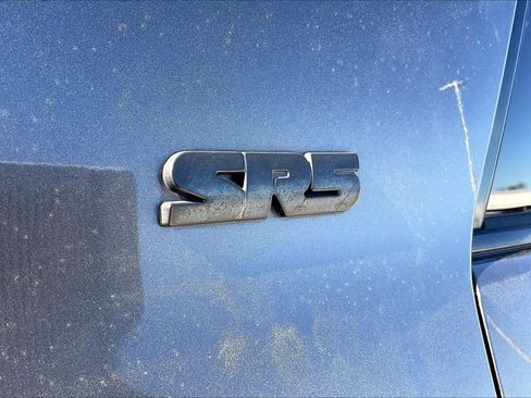 Used 2015 Toyota 4Runner SR5 image 10