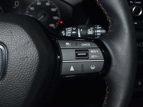 Used 2024 Honda HR-V Sport image 9