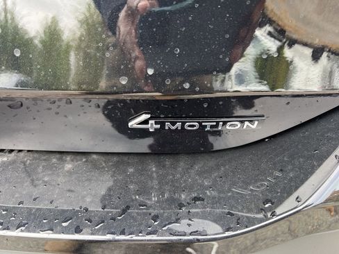 New 2026 Volkswagen Tiguan SE image 8