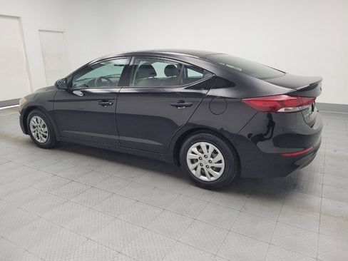 Used 2018 Hyundai Elantra SE FWD image 3