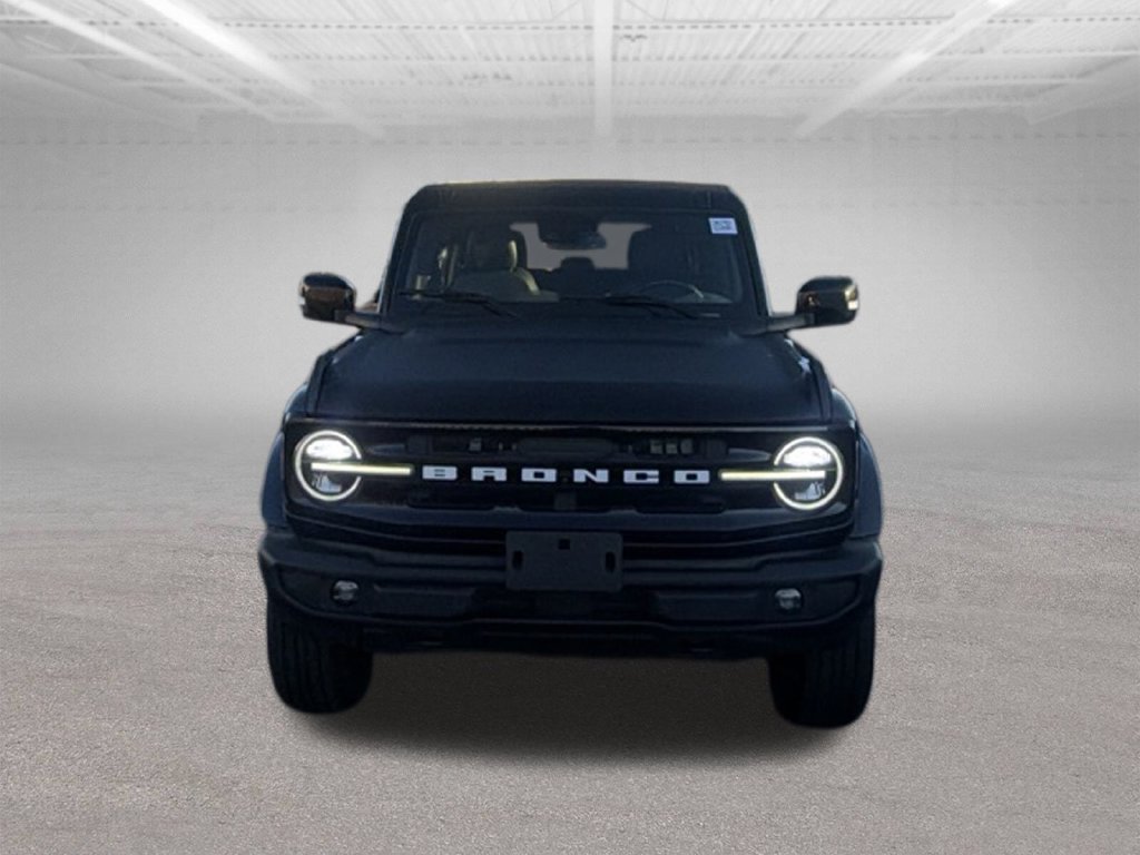 Used 2023 Ford Bronco Outer Banks AWD/4WD image 3