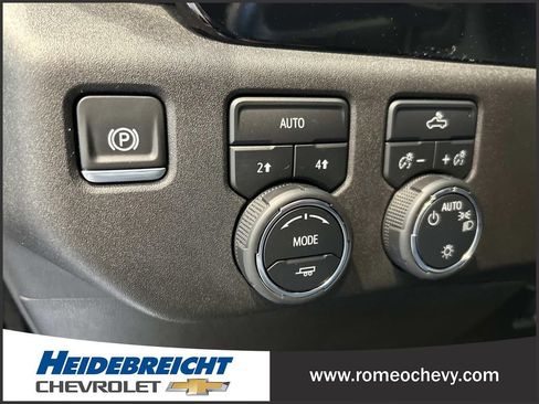 Used 2024 Chevrolet Silverado 1500 LT AWD/4WD image 29