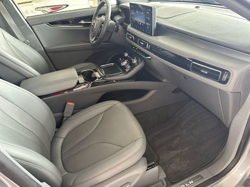 Used 2022 Lincoln Nautilus Reserve w/ Equipment Group 201A image 36