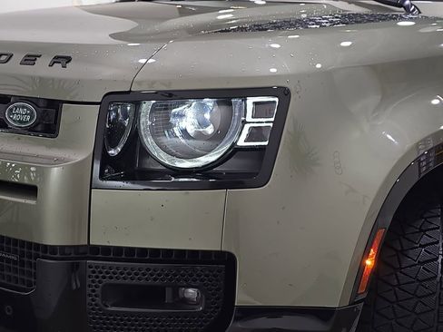 Used 2022 Land Rover Defender 90 X-Dynamic HSE AWD/4WD image 33