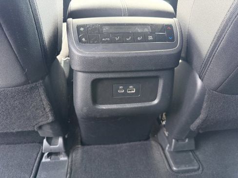 Used 2025 Nissan Pathfinder SV FWD image 13