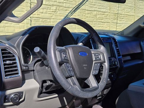 Used 2015 Ford F150 XLT w/ Equipment Group 302A Luxury image 5