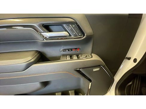 New 2026 GMC Sierra 1500 AT4 w/ Technology Package image 9
