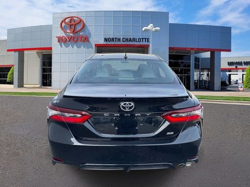 Used 2023 Toyota Camry SE image 8