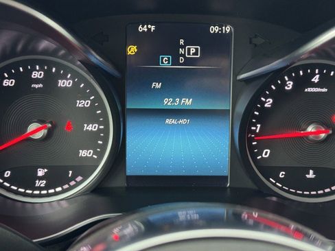 Used 2021 Mercedes-Benz GLC 300 image 19