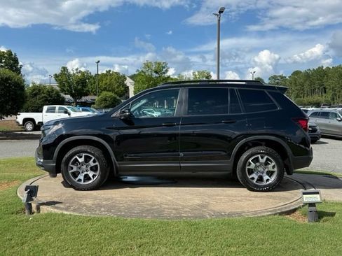 Used 2023 Honda Passport TrailSport image 4