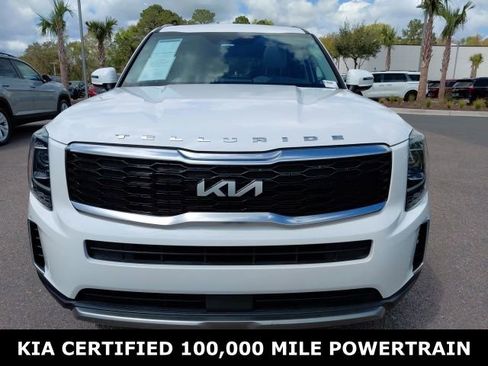 Certified 2022 Kia Telluride S image 2