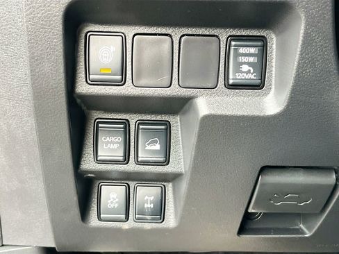 Used 2023 Nissan Frontier PRO-4X w/ Pro-4X Premium Package image 10