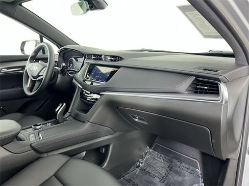 Used 2025 Cadillac XT5 Luxury image 29