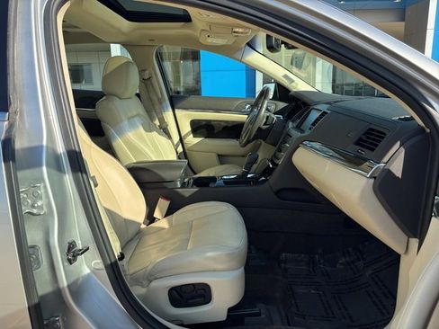 Used 2013 Lincoln MKS AWD image 20