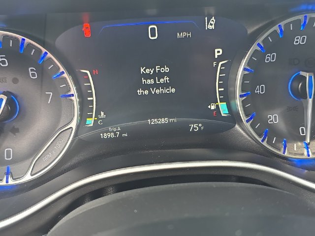 Used 2021 Chrysler Pacifica Touring-L FWD image 15