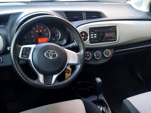 Used 2013 Toyota Yaris LE image 25