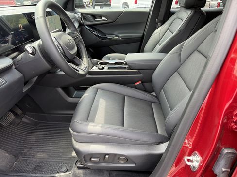 New 2026 Chevrolet Equinox LT w/ Convenience Package II AWD/4WD image 9