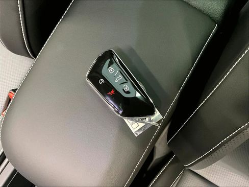 New 2026 Volkswagen Tiguan SE image 35